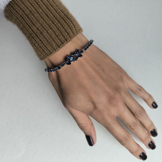 Silver bracelet with sapphire nano 5.738ct