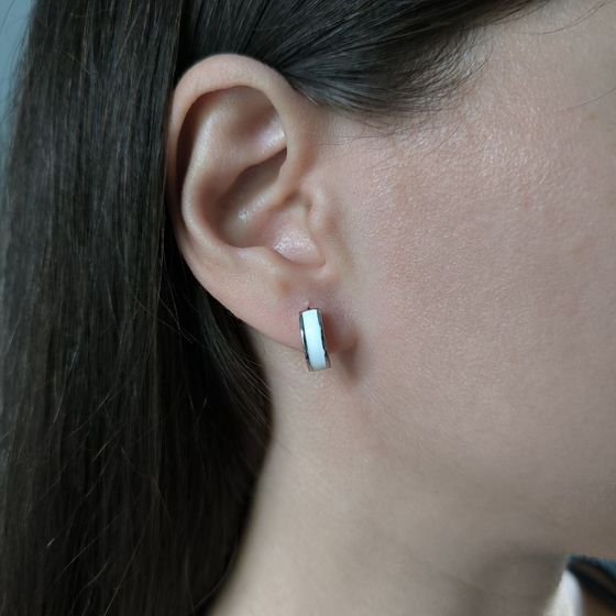 Срібні сережки з фіанітами, емаллю