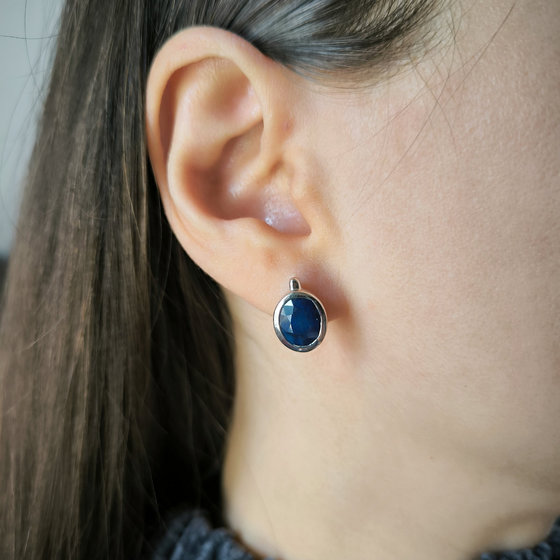Silver earrings with sapphire 6.438ct