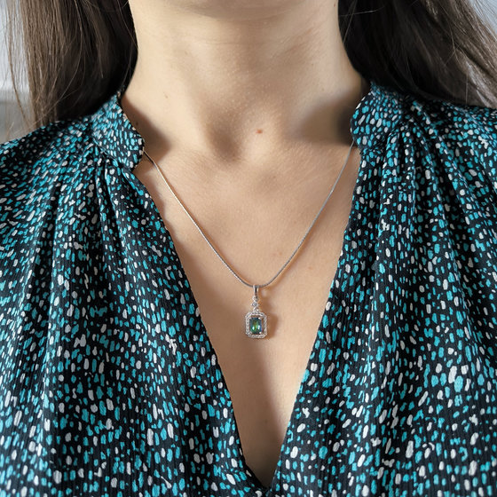 Серебряная подвеска с мистик топазом 1.176ct