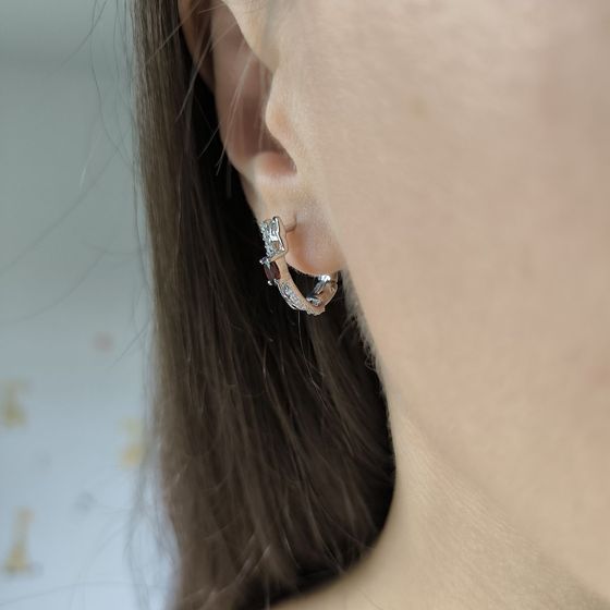 Silver Earrings with 0.913ct Garnet, Fianites
