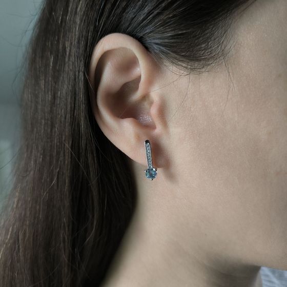 Sterling silver earrings with topaz 1.211ct, phianites