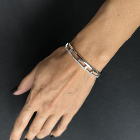 Silver bracelet with phianites