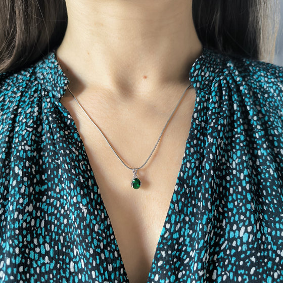 Silver pendant with emerald nano 0.933ct