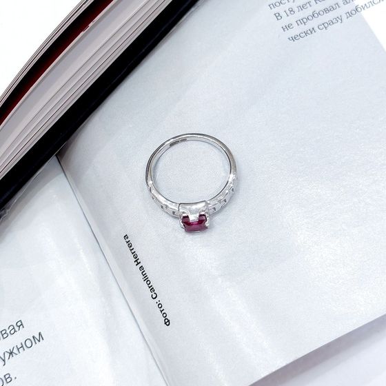 Срібна каблучка з рубіном 0.883ct