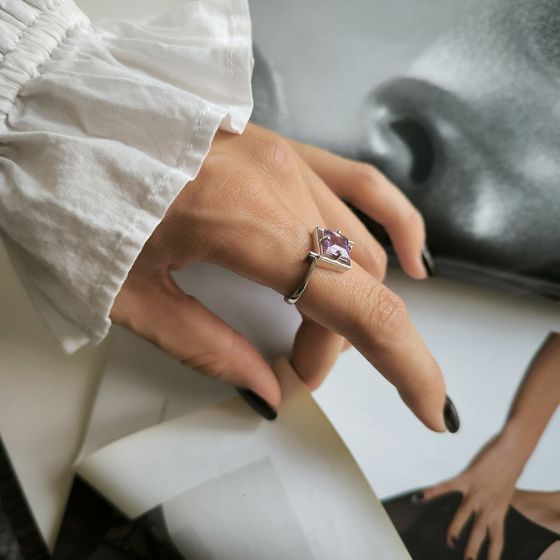 Silver ring with amethyst 1.492ct