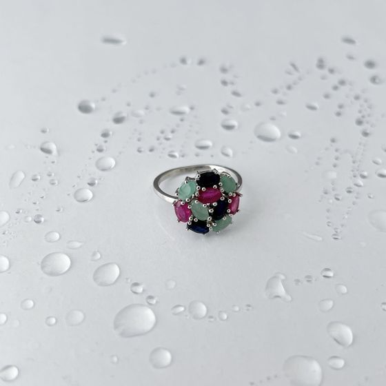 Серебряное кольцо с сапфиром 2.938ct, изумрудом, рубином