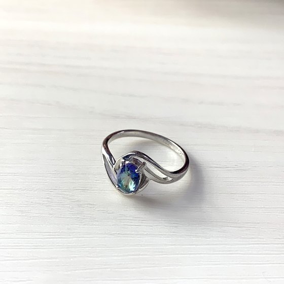 Серебряное кольцо с мистик топазом