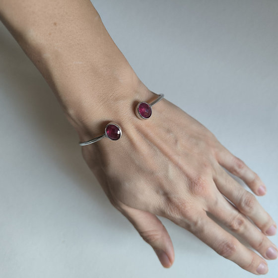 Серебряный браслет с рубином 7ct
