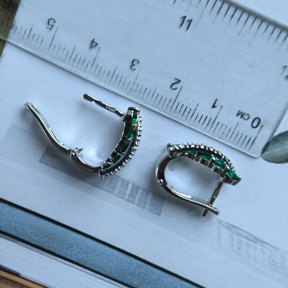 Срібні сережки зі смарагдом nano 1.152ct