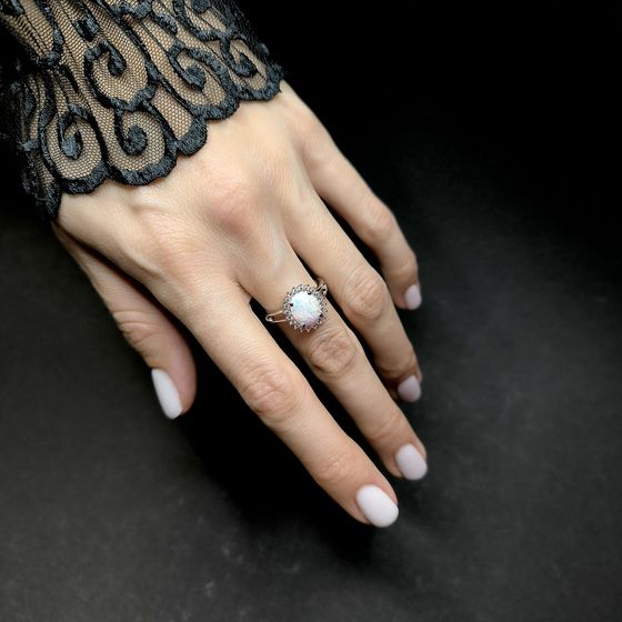 Серебряное кольцо с опалом 1.265ct, фианитами