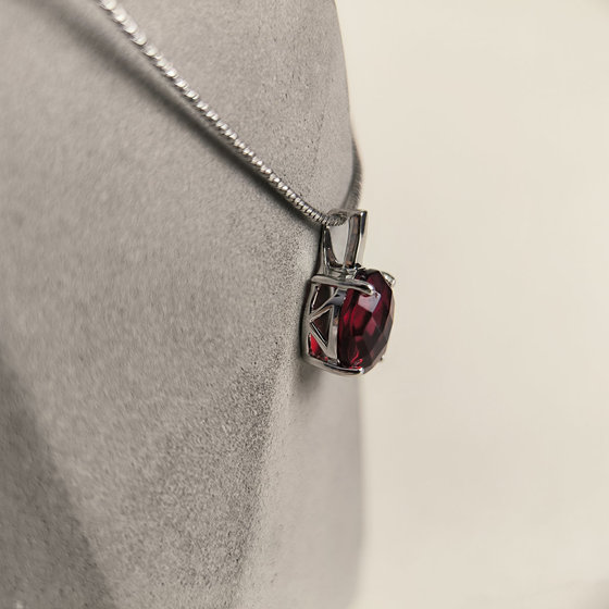 Срібна підвіска з гранатом nano 2.188ct