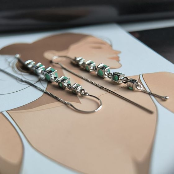 Серебряные серьги с изумрудом 2.447ct