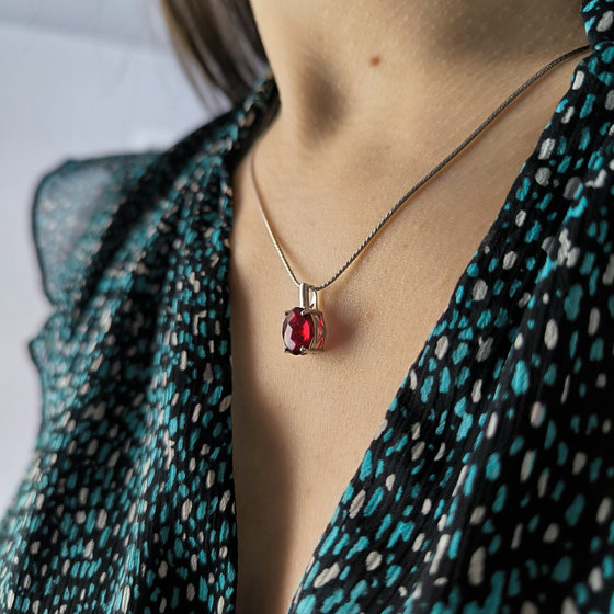 Срібна підвіска з гранатом nano 2.188ct