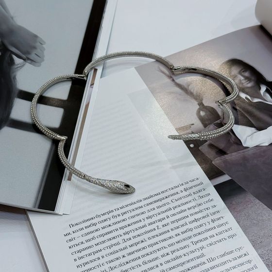 Серебряный браслет с фианитами, емаллю