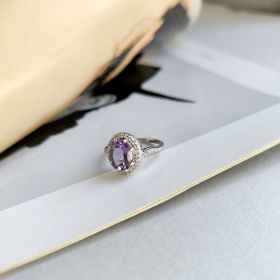 Срібна каблучка з аметистом 2.627ct