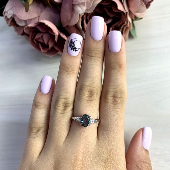 Серебряное кольцо с топазом Лондон Блю 0.945ct