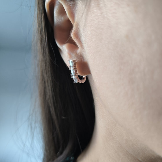 Серебряные серьги с фианитами