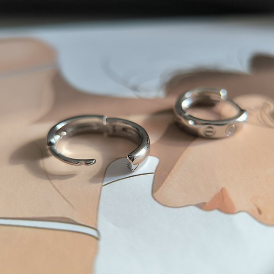 Серебряные серьги с фианитами