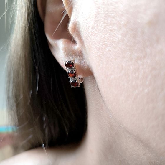 Серебряные серьги с гранатом 2.859ct