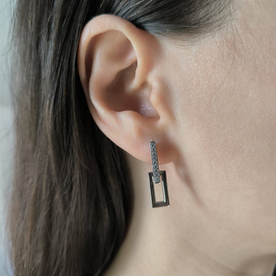 Серебряные серьги с фианитами