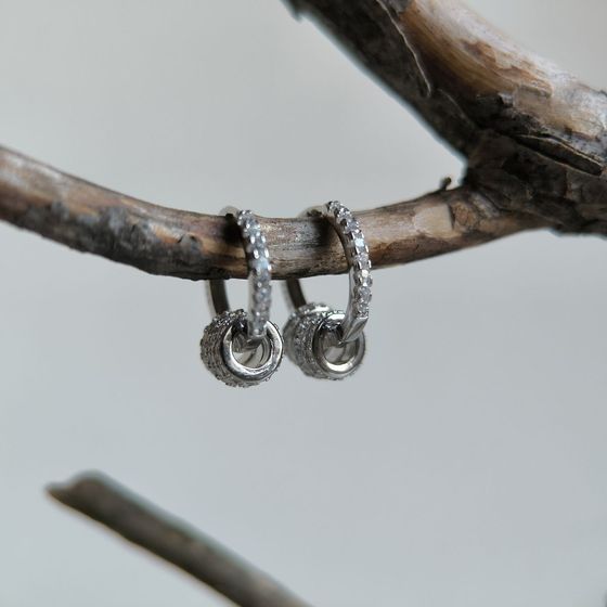 Серебряные серьги с фианитами