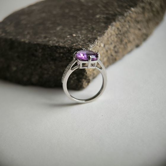 Серебряное кольцо с александритом 5.378ct