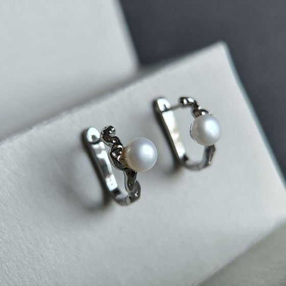Серебряные серьги с жемчугом