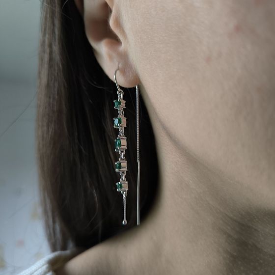 Серебряные серьги с изумрудом nano 1.871ct