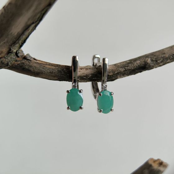 Silver earrings with emerald, fianites