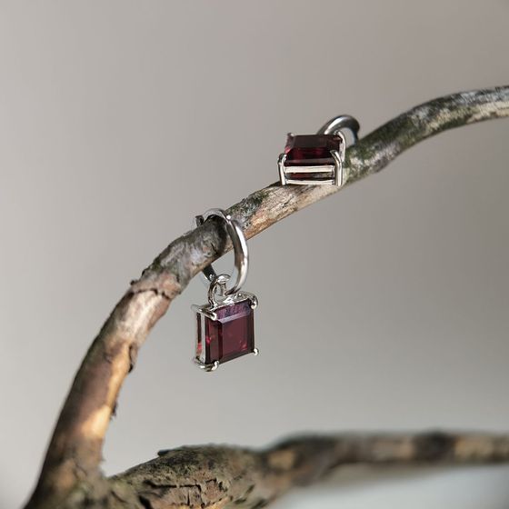 Срібні сережки з гранатом 4.1ct