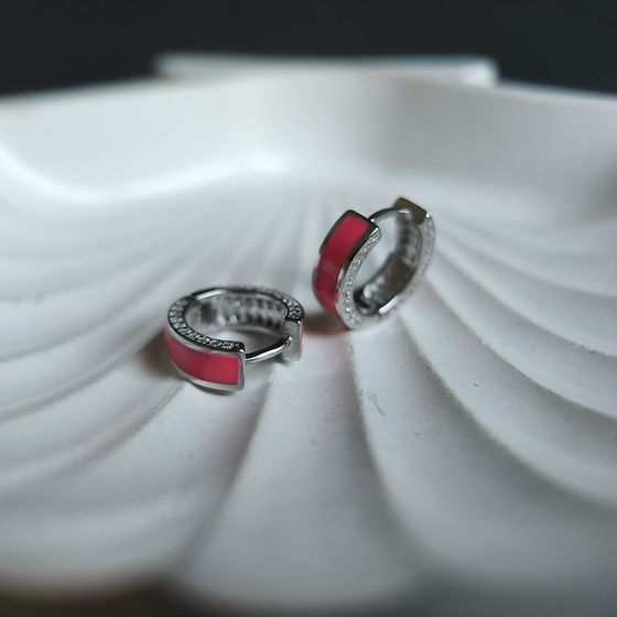 Срібні сережки з фіанітами, емаллю