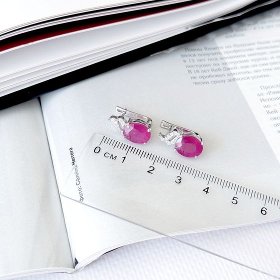 Серебряные серьги с рубином 7.97ct, фианитами