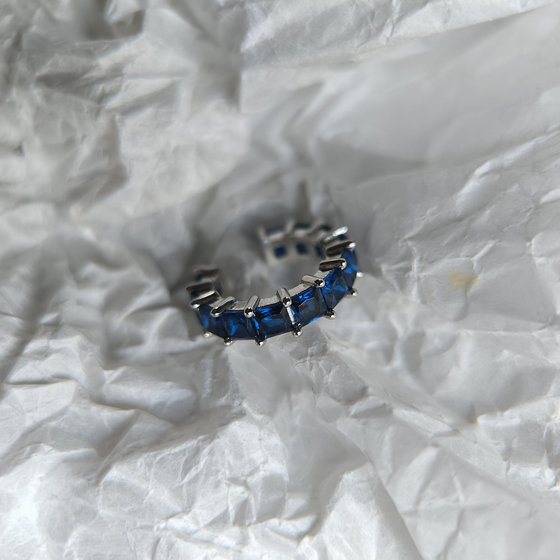 Серебряные серьги с фианитами