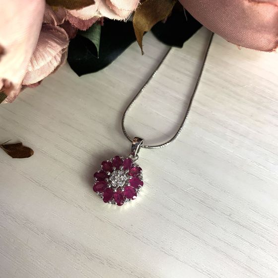 Серебряная подвеска с рубином 3.828ct