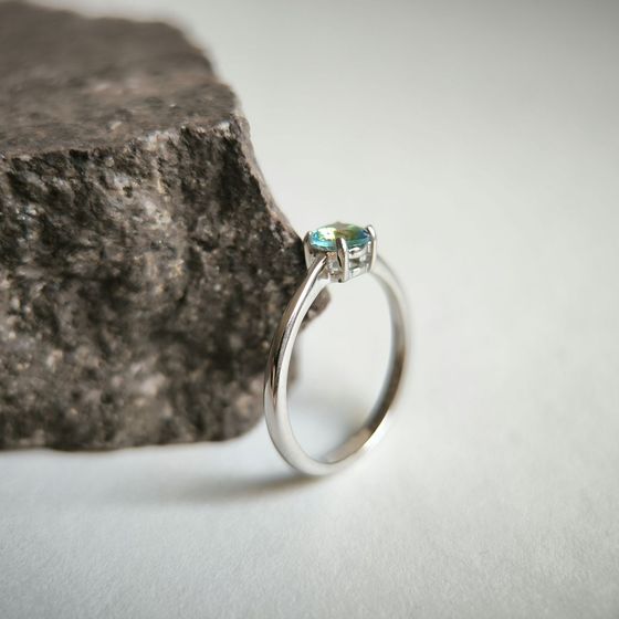 Серебряное кольцо с мистик топазом