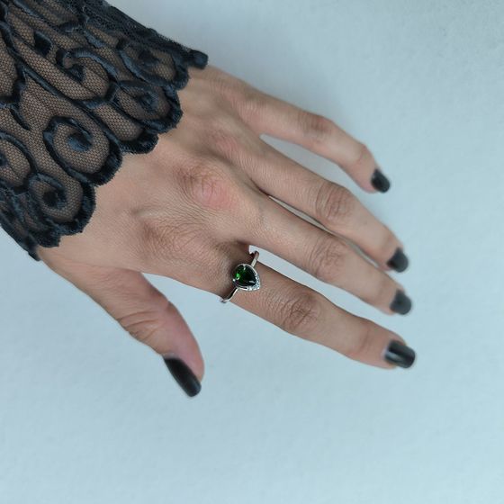 Silver ring with emerald nano 0.605ct