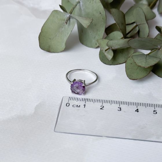 Silver ring with alexandrite