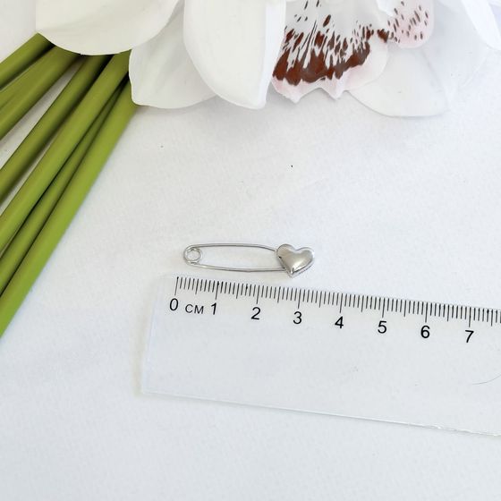 Silver brooch without stones