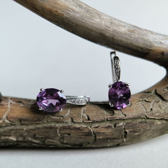 Серебряные серьги с александритом, фианитами