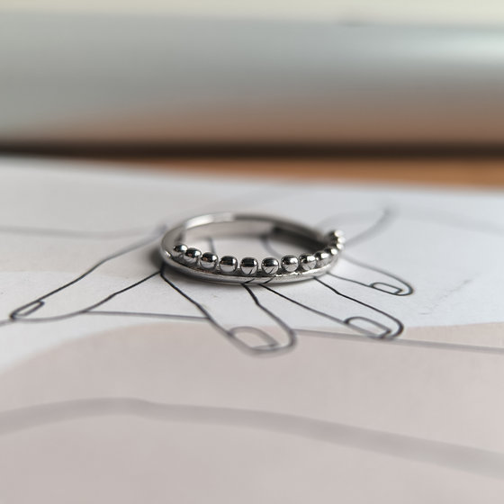 Серебряное кольцо без камней