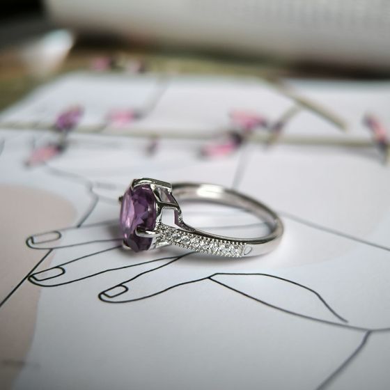 Серебряное кольцо с александритом 5.378ct