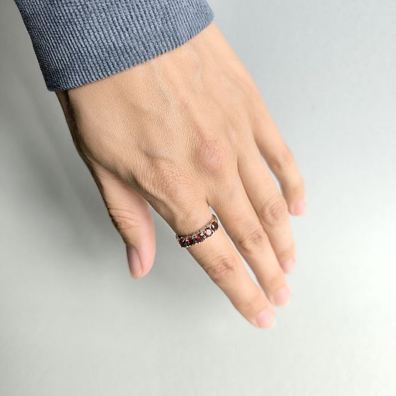 Серебряное кольцо с гранатом 1.625ct