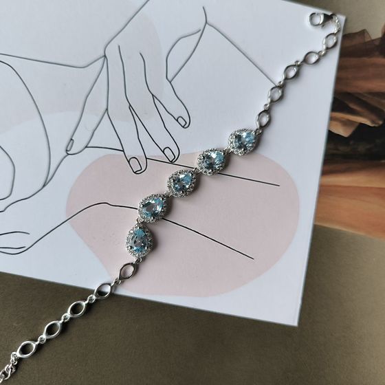 Серебряный браслет с топазом 5.628ct