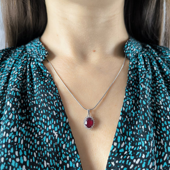 Silver pendant with a 3.92ct ruby and cubic zirconia
