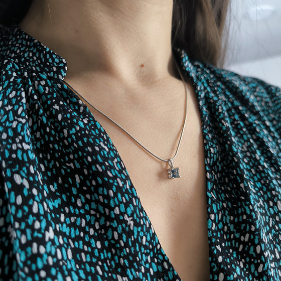 Серебряная подвеска с топазом Лондон Блю 0.675ct