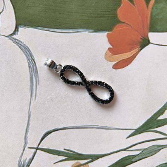 Серебряная подвеска с фианитами