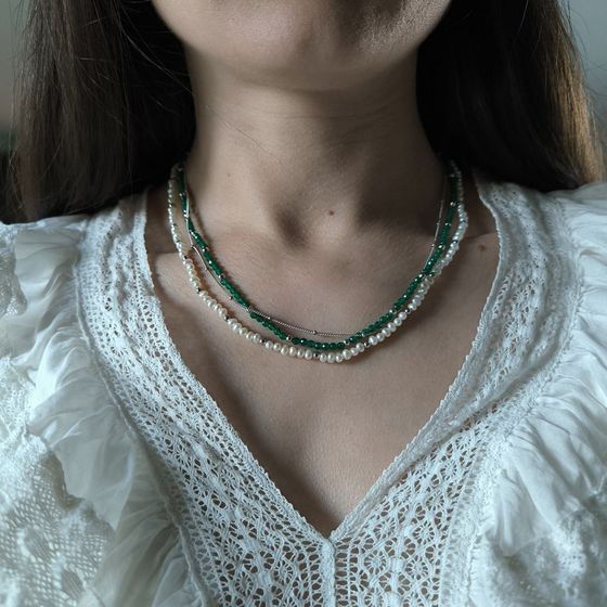 Silver necklace with baroque pearls, green jadeyed
