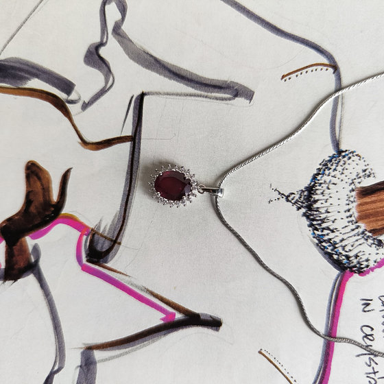 Серебряная подвеска с рубином 3.92ct, фианитами