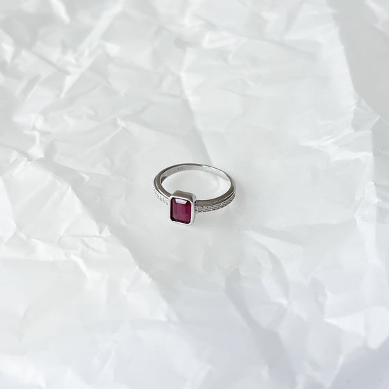 Silver ring with a 1.615-carat ruby